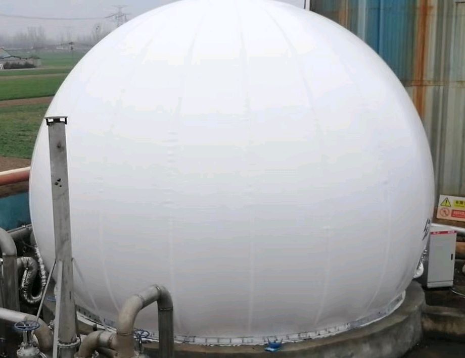 双膜气柜(双膜储气柜)和沼气稳压柜有什么区别