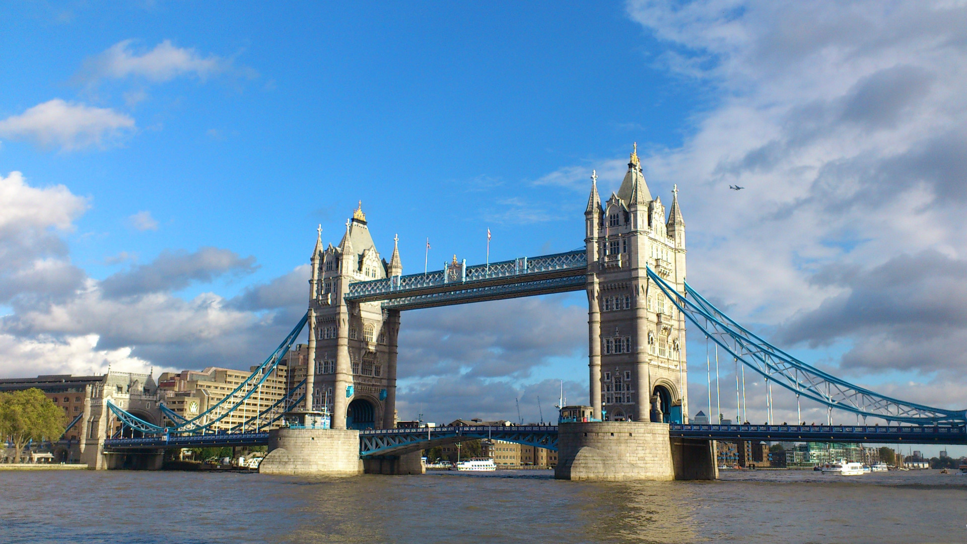 北大硕士王青松,携妻子隐居11年花光300多万,最终向现实妥协