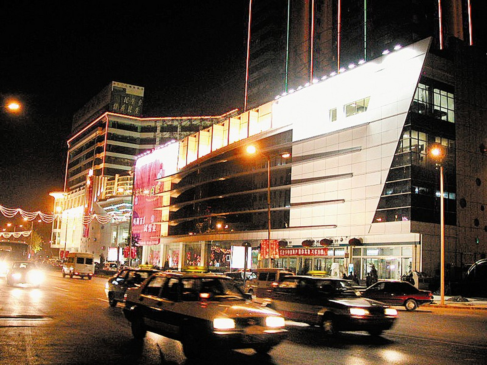 太原梅园百盛终于是关闭了 2022年5月,长风街百盛宣布关闭,7月,亲贤街