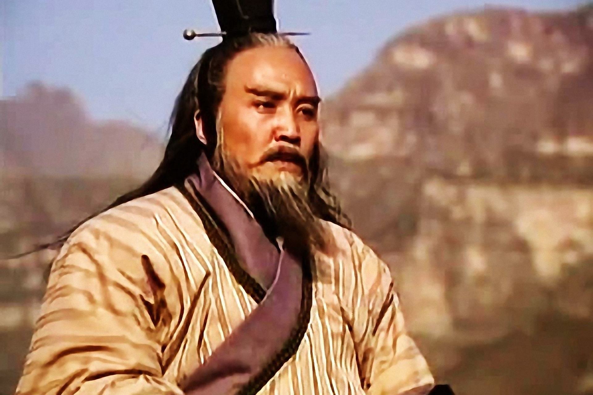 当年楚平王害亡了大臣伍奢,但伍奢的二儿子伍子胥却跑掉了.