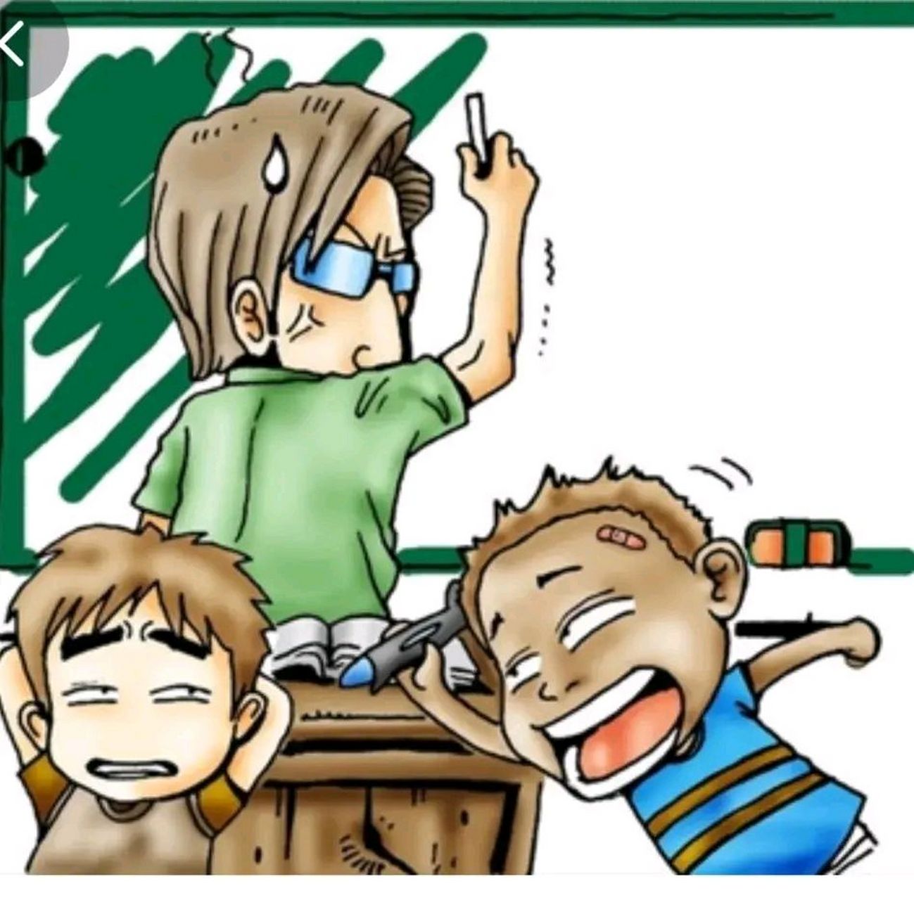 江西修水县三中教师掌掴学生,遭学生还手.