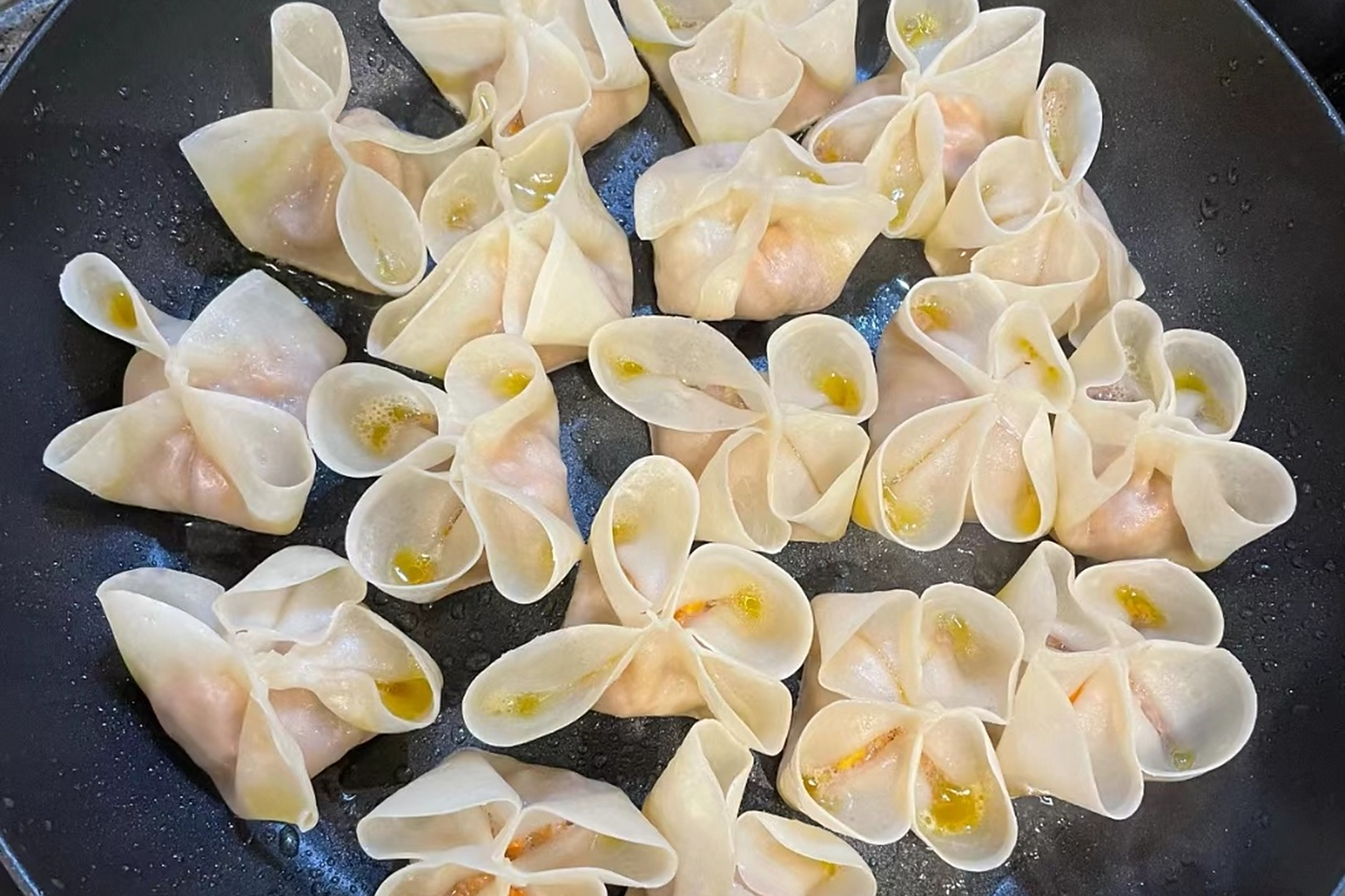 毕业季美食推荐丨藏式锅贴[good][good] 向往的毕业旅行就去向往的