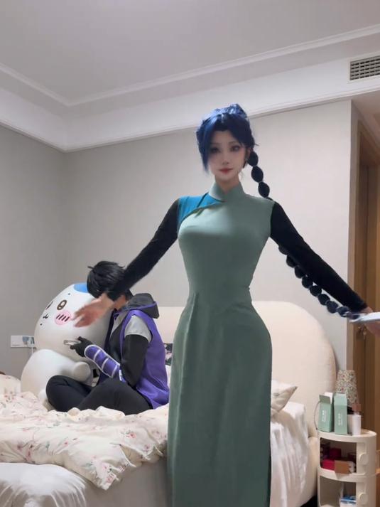 梅花十三没穿鞋致歉!