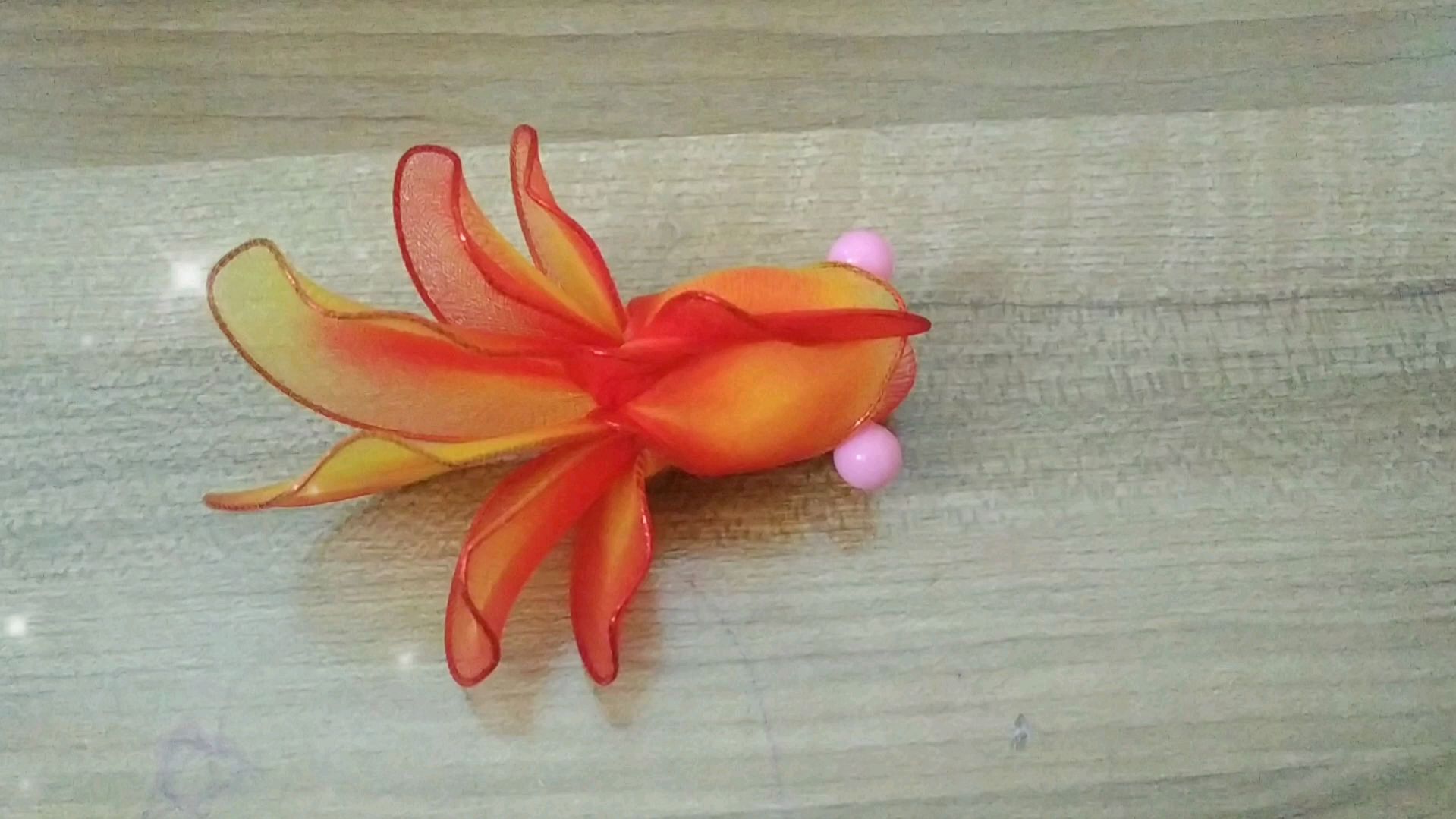 手工丝网制作小金鱼,可爱吗?