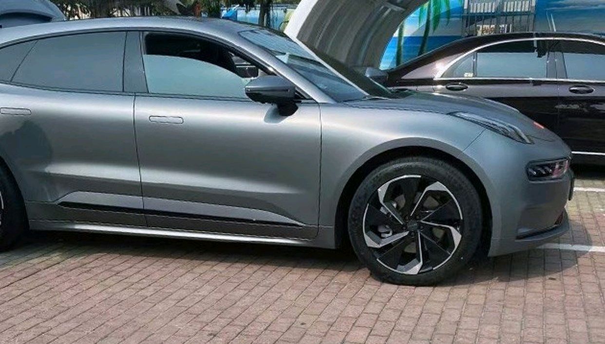 或30万起售,吉利电动高端品牌极氪zeeker001实车曝光,质感超群