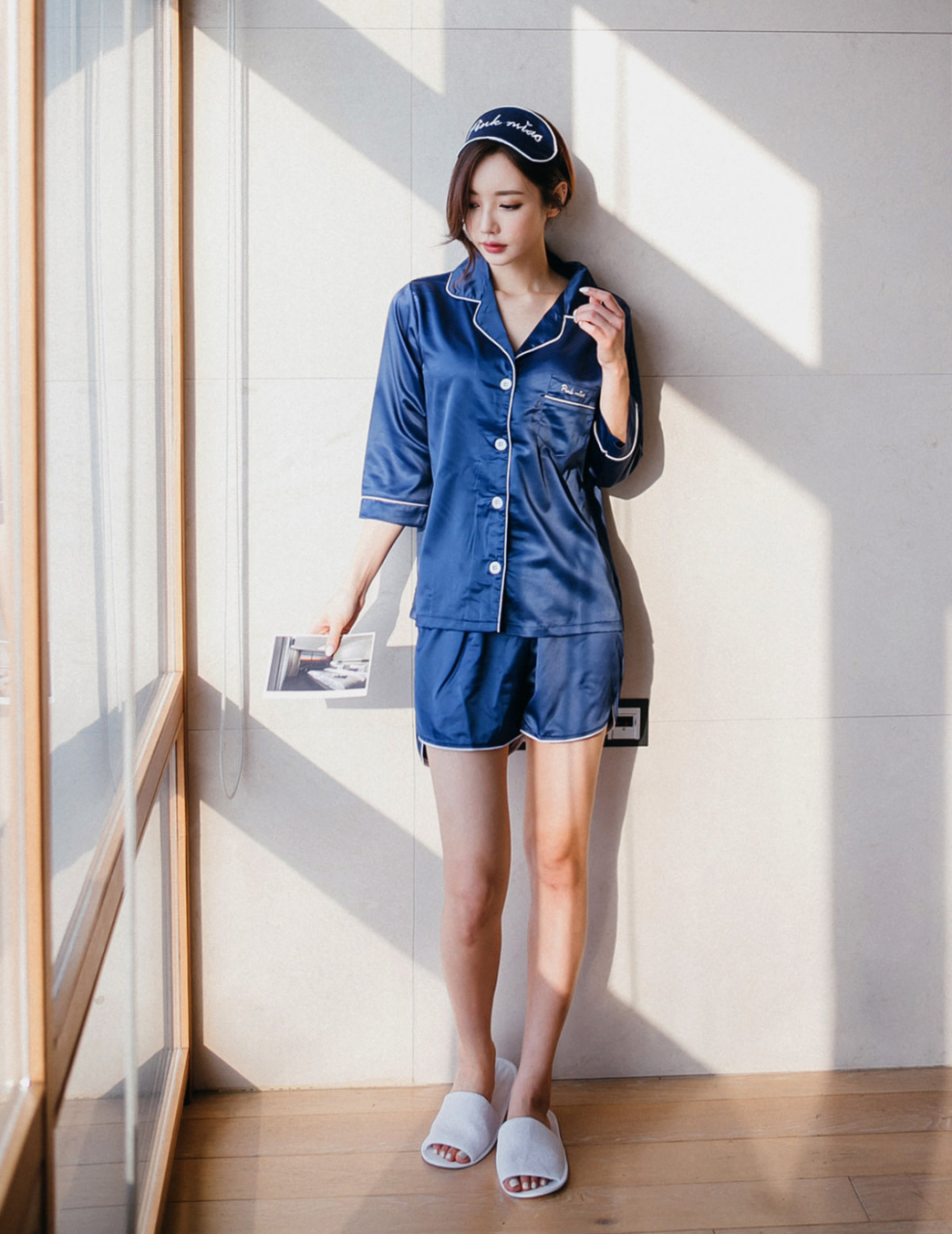 孙允珠,深蓝色冰丝睡衣穿搭,娇嫩诱人 #热ai生活季# #ai潮流种草季