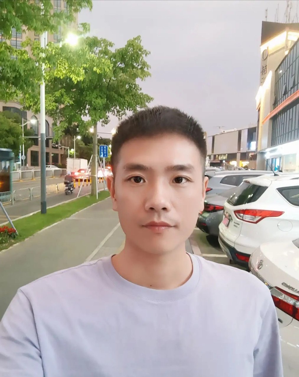 大龄剩男,三十几岁了,没有对象,没有女朋友.