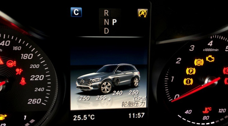 奔驰胎压复位在哪