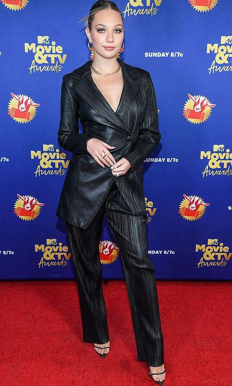 美国女星麦蒂·齐格勒(maddie ziegler).