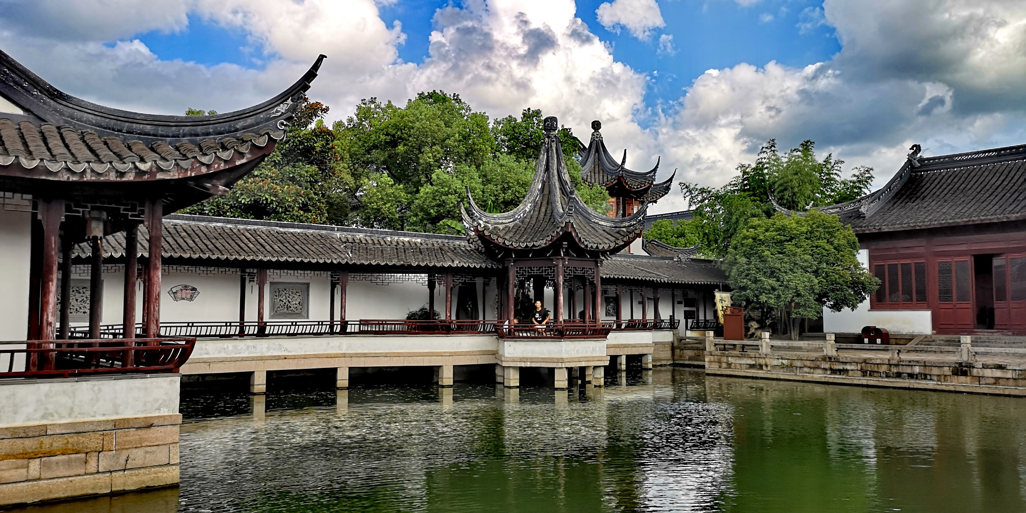 夏季的苏州吴江静思园