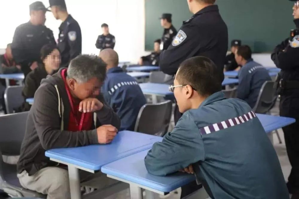 服刑人员在监狱里的真实状态是什么样的?