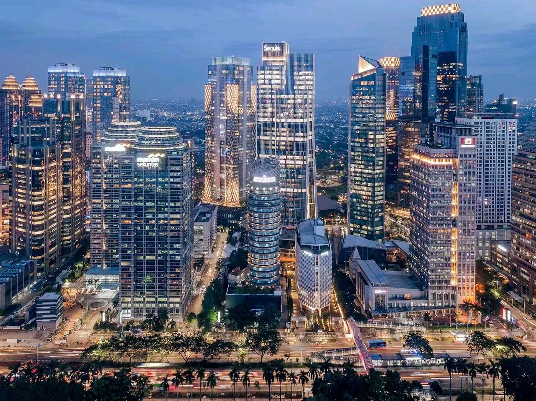 这不是发达国家的城市,这是一个发展中国家的城市,不是我们国内的城市