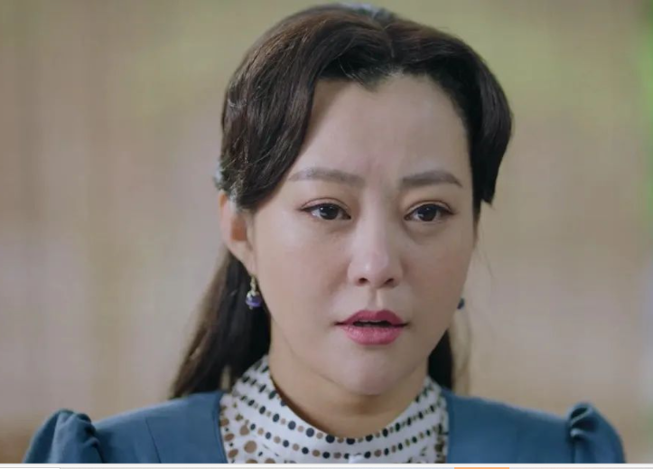 郝蕾又肥又土不算美女?看她与孙俪高圆圆的合影,你就明白了!