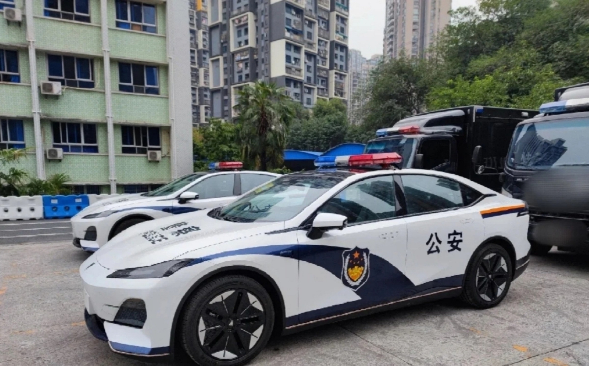盘点那些来自国产品牌的警车! 长安深蓝,领克03,红旗h5!