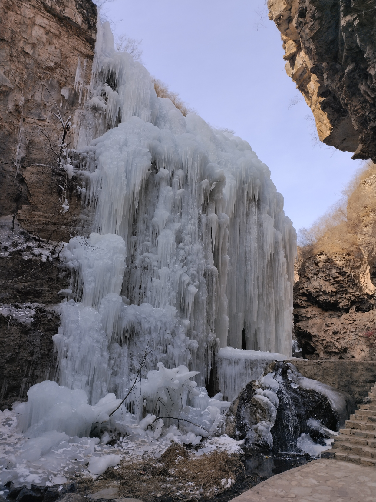 保定市唐县全胜峡赏冰瀑一日游