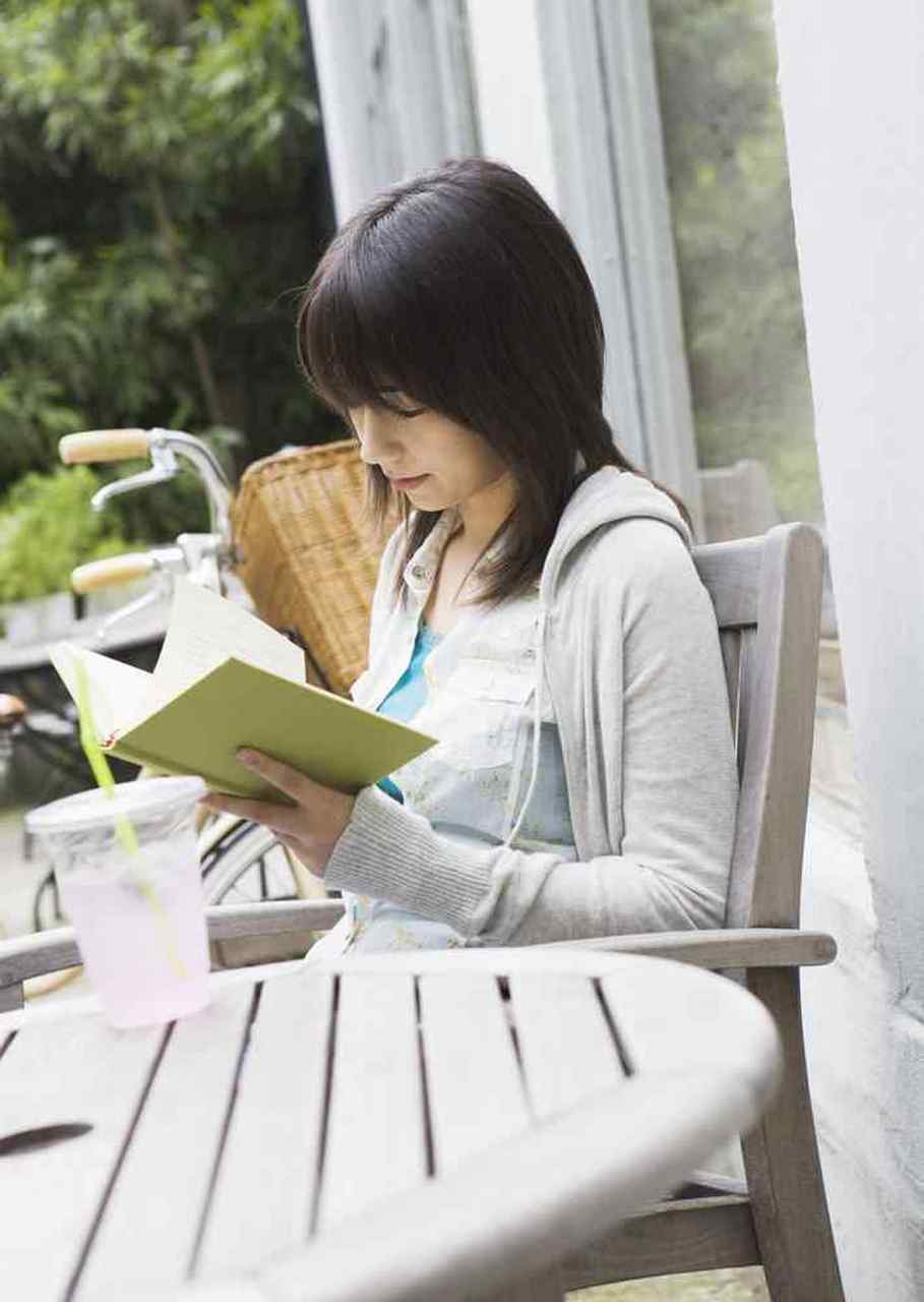 金句分享: 一个人如果不看书,那么他的价值观就会由他身边的人决定