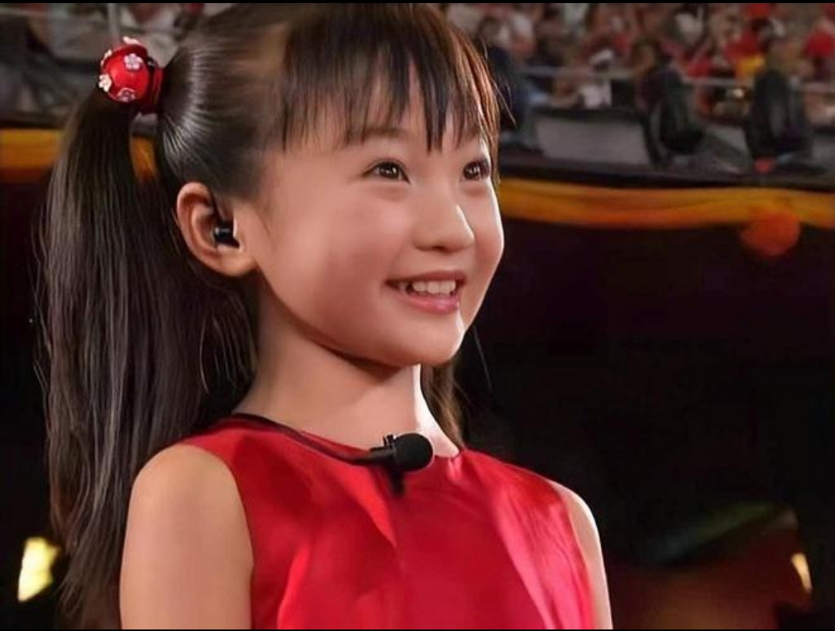 林妙可出席北影节闭幕式# #动态创作月