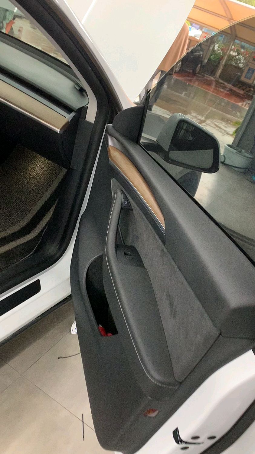 特斯拉,电动门把手,电吸门