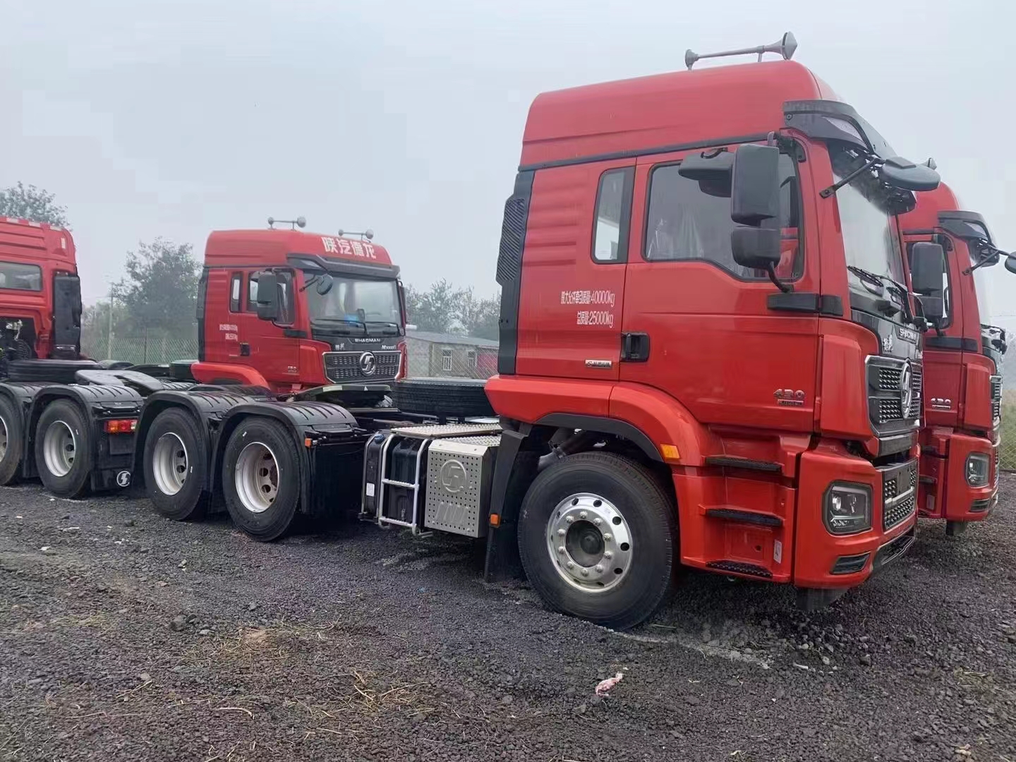 国五预挂牌牵引车德龙新m3000s报价