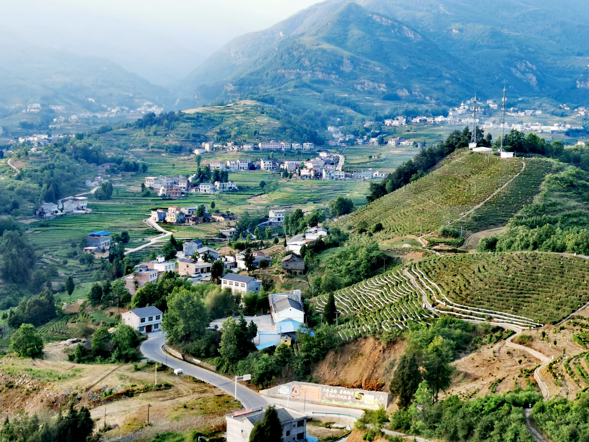 西安老摄影家汉阴漩涡镇采风