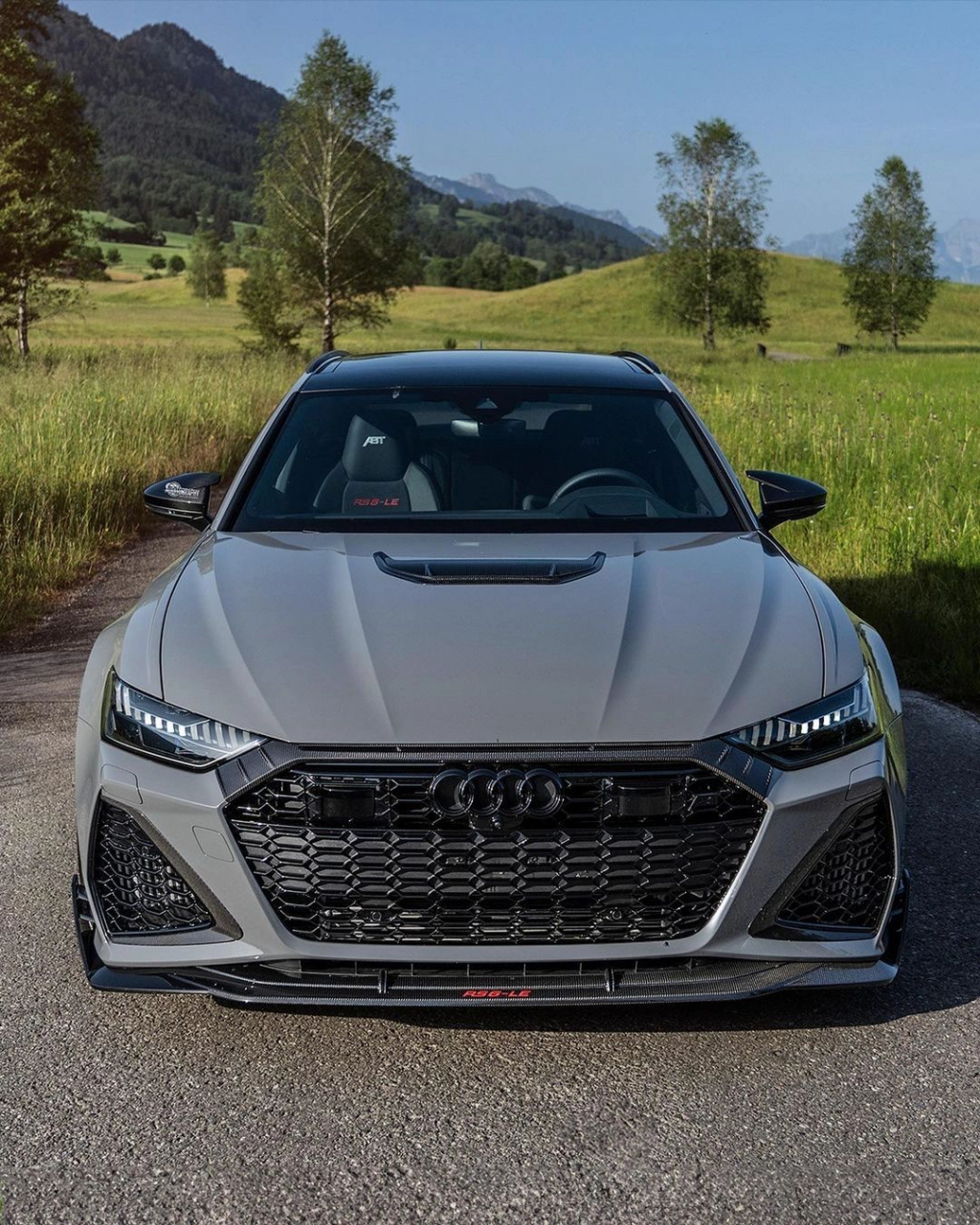 奥迪rs6终极改装车型 abt legacy edition限量款,760马力,980扭矩,零