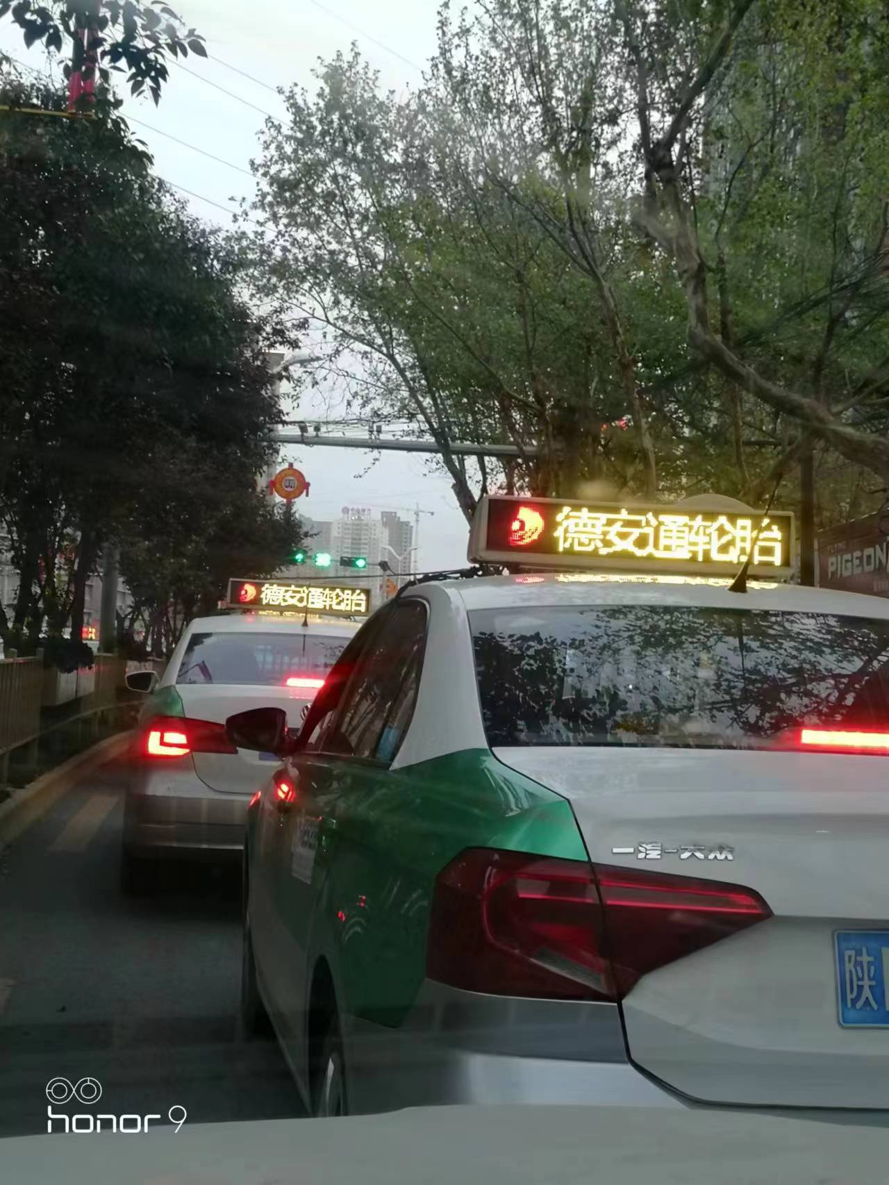 咸阳出租车顶灯led广告