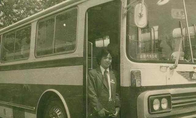 红牛创始人许书标:87岁为何要娶一名19岁的女秘书?