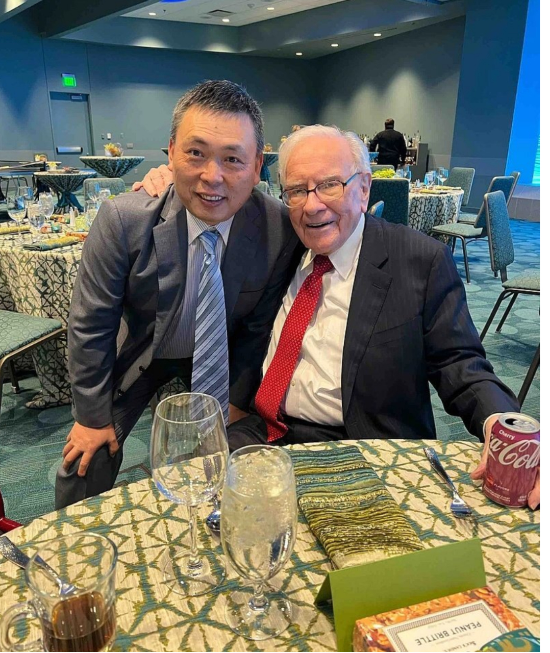 【对投资的态度】段永平说,我对投资的态度跟巴菲特差不多.