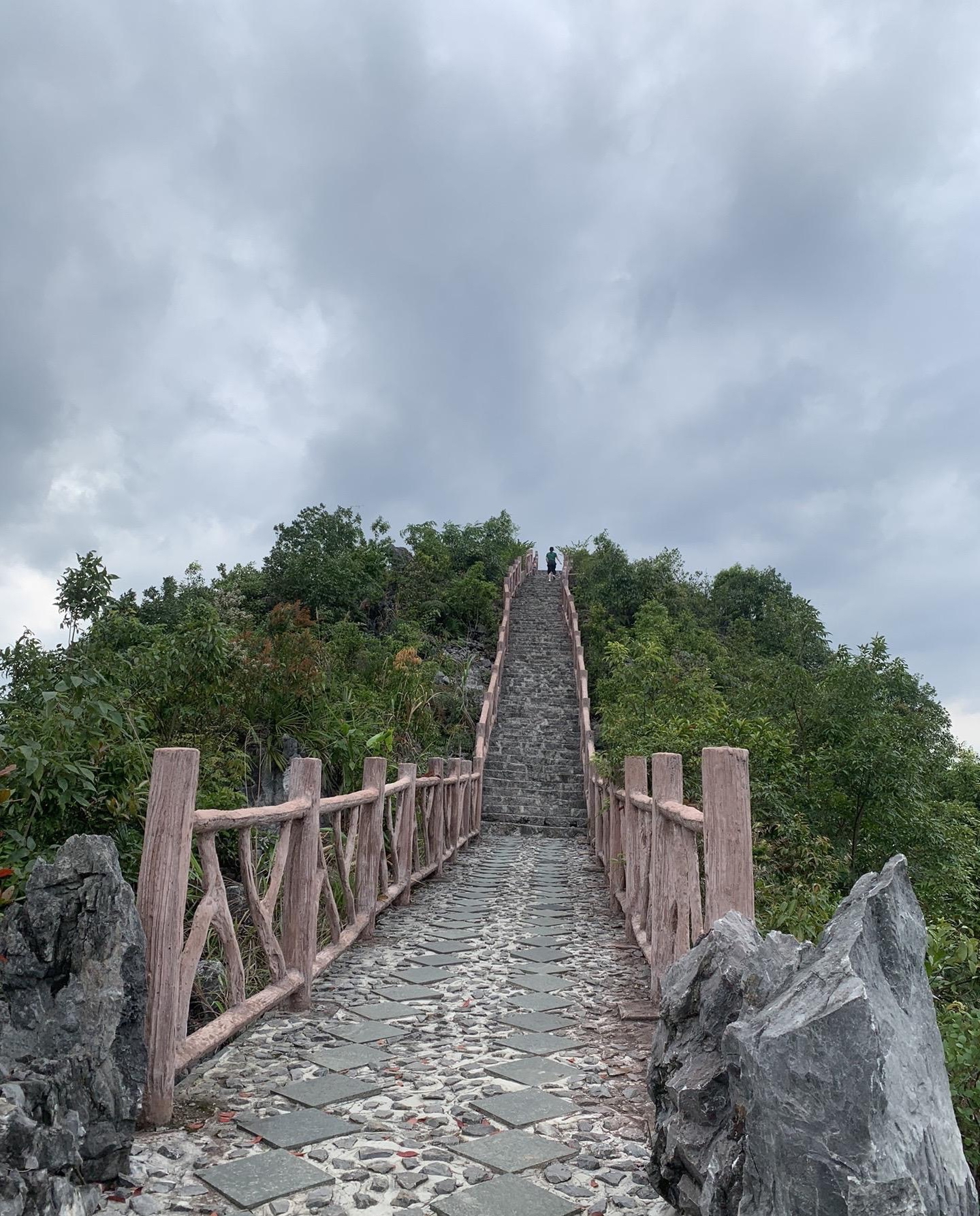 大化七百弄·天上人间