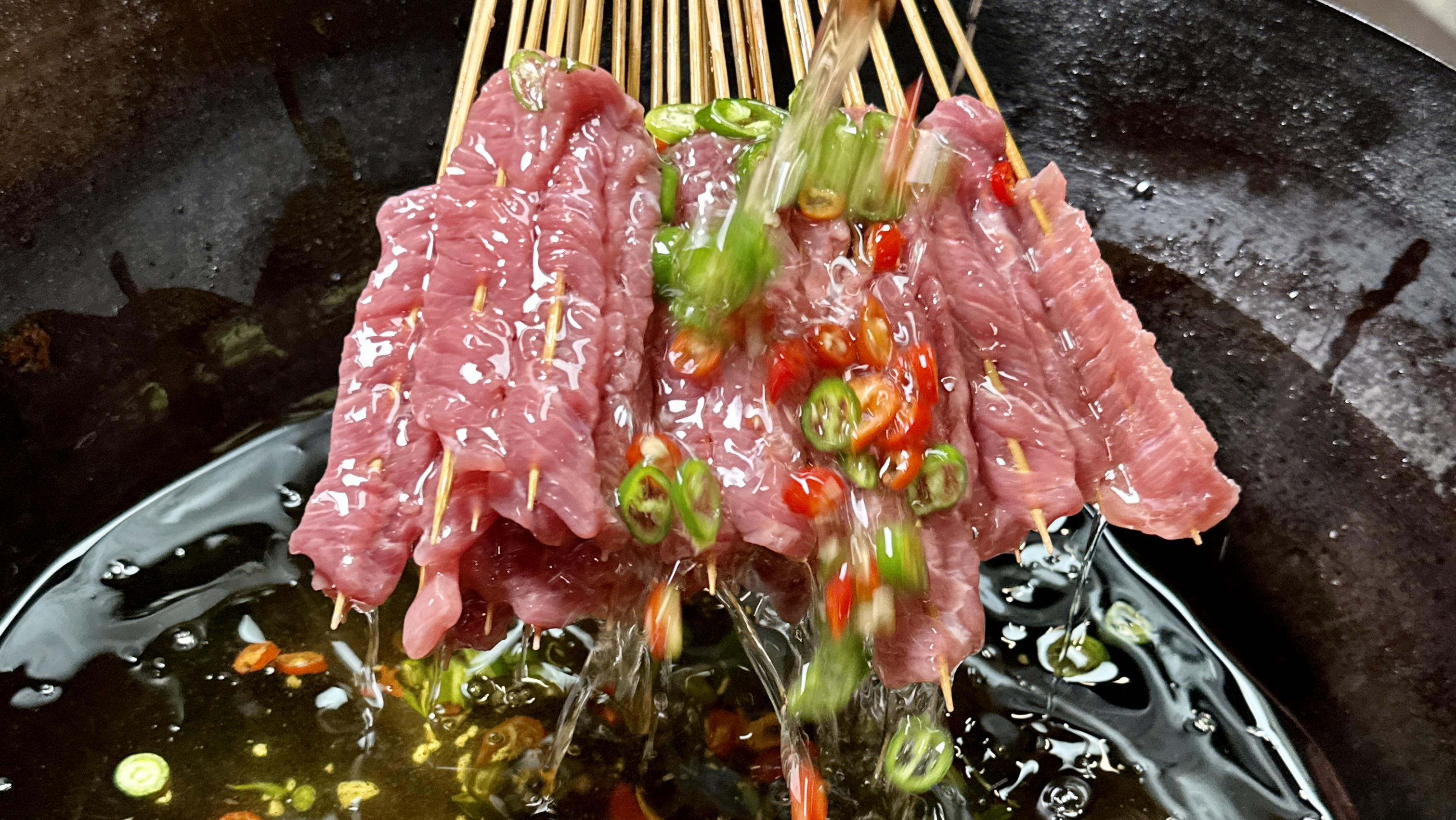 鲜香味美香辣爽口的油拨鲜辣小嫩牛的做法及配方分享