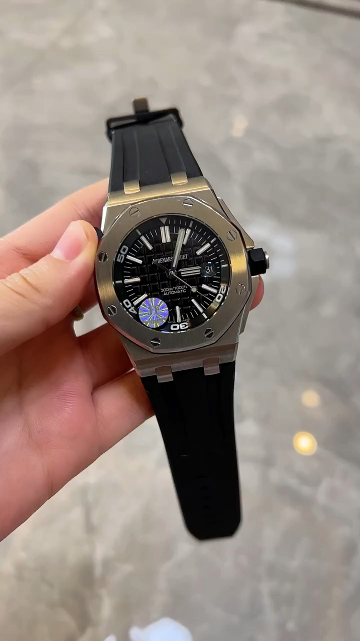 爱彼皇家橡树离岸15703太漂亮啦,颜值独一档-度小视