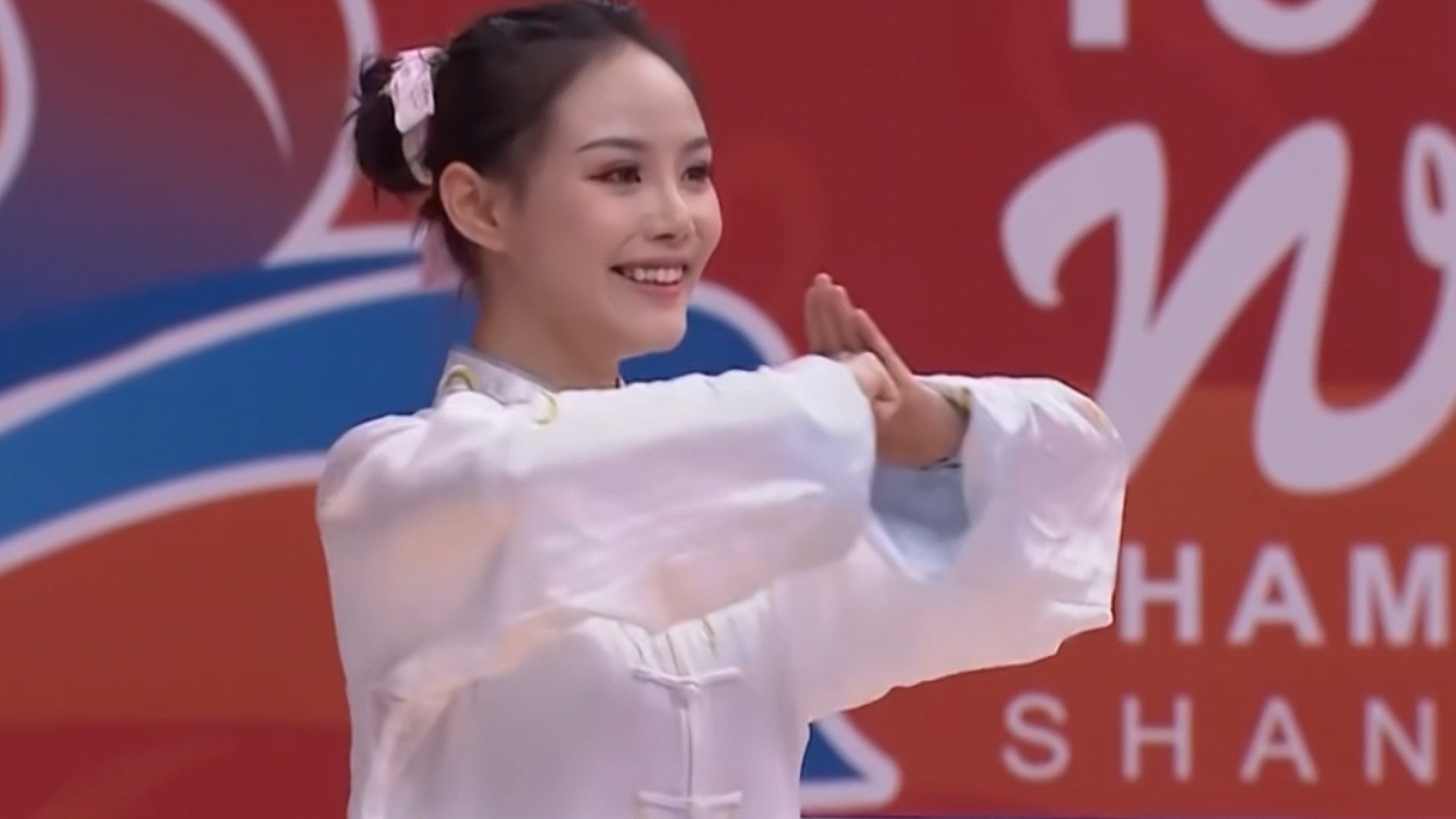 中国武功最高的女孩, 功夫惊艳全球, 靠着太极拳成功杀进世界前三.