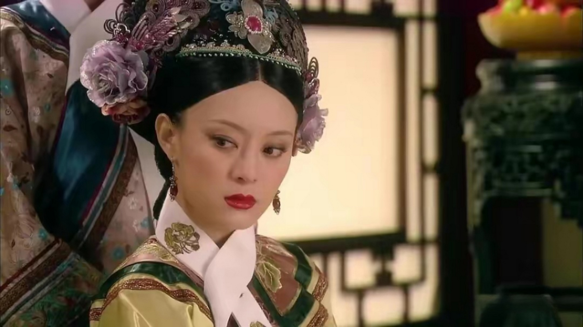 解析《甄嬛传》: 甄嬛入宫后,为何要装病避宠?