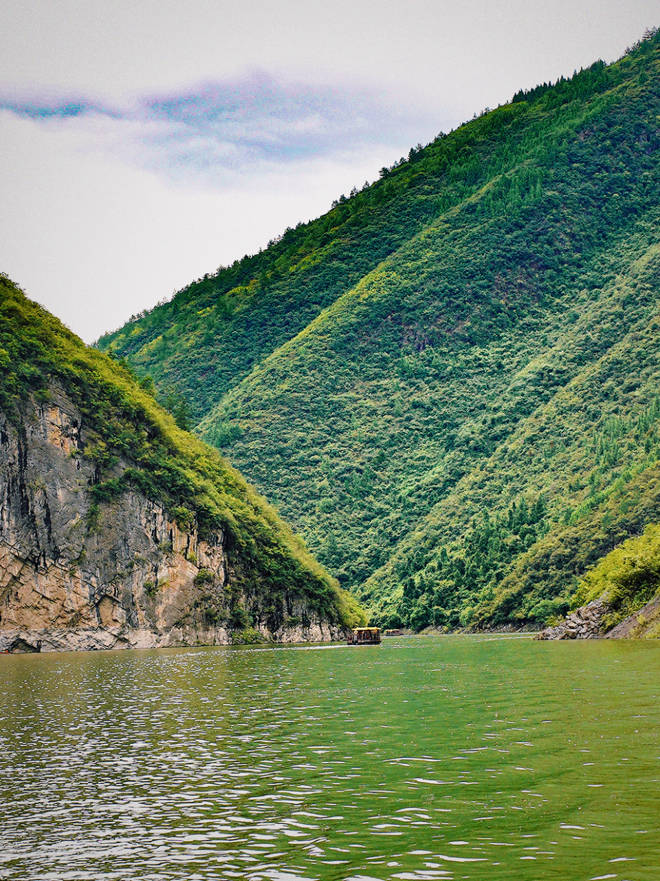 重庆巫山旅游:神女溪游玩攻略 如果在重庆巫山,到达神女溪有两种方式
