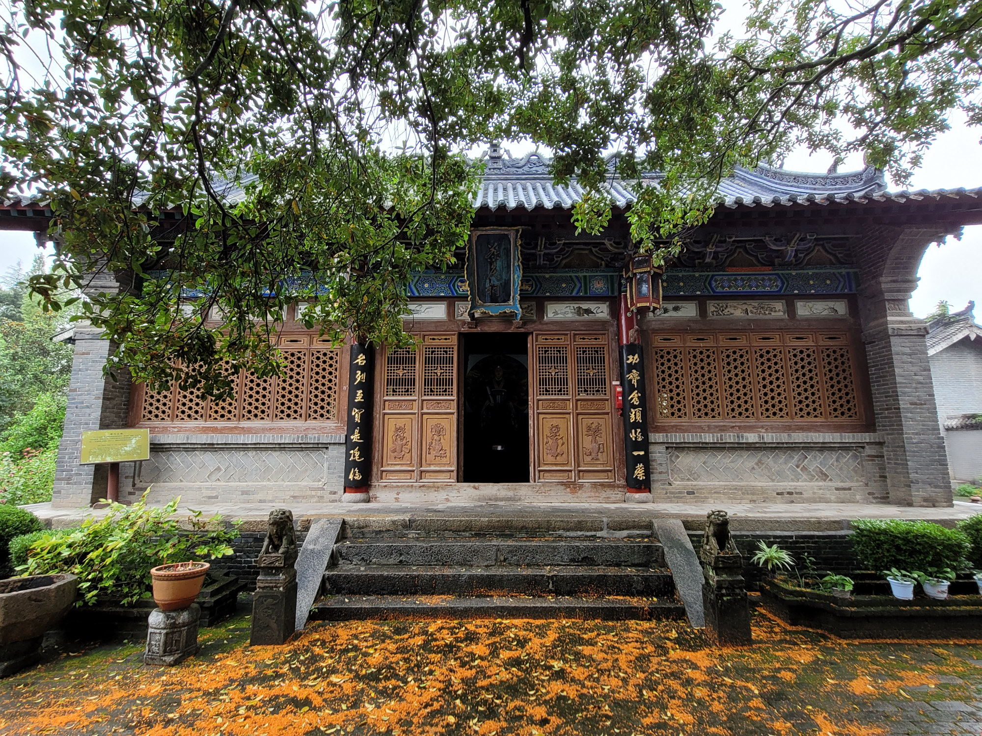 汉中洋县蔡伦墓祠