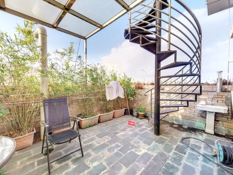 蓝漪花园 219.9m2 4室2厅2卫1厨2阳 2390万