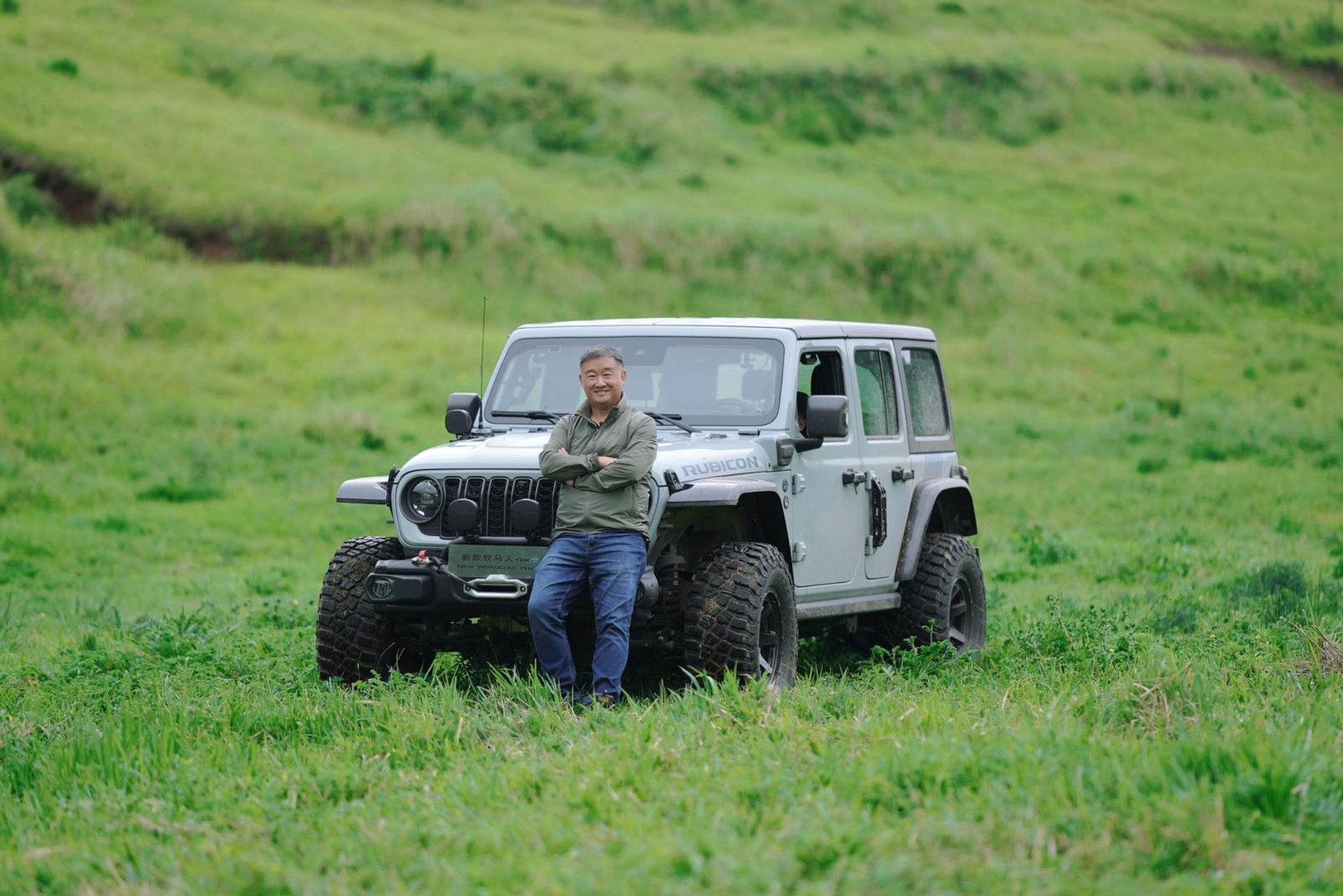 无论时代怎么变化,jeep牧马人一直是越野车里的一面旗帜.