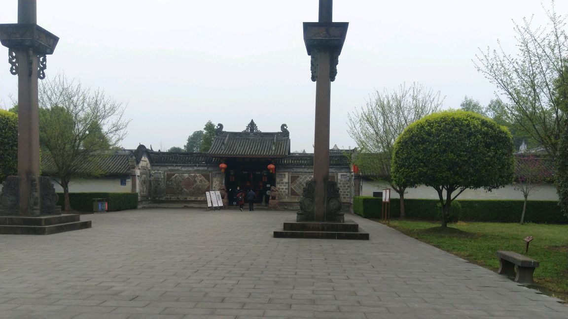 天鹅抱蛋的陈家桅杆景色