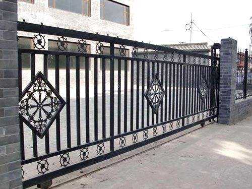 太原铁艺围墙太原铁艺护栏太原铁艺大门铁艺配件