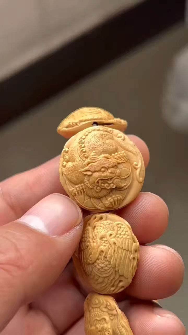 杏核雕刻作品欣赏