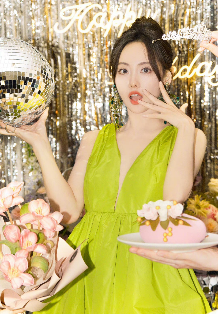 张嘉倪# 生日照