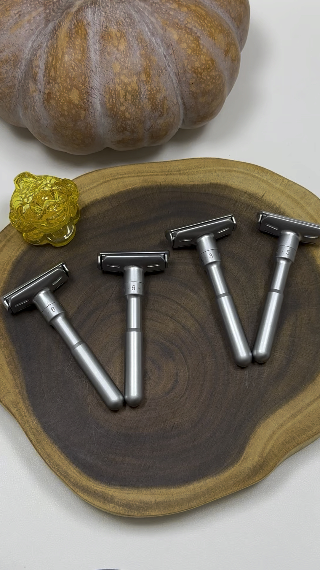 手动剃须刀老式刮胡刀男士胡须刀不锈钢双面刀片调节胡子刀架名士