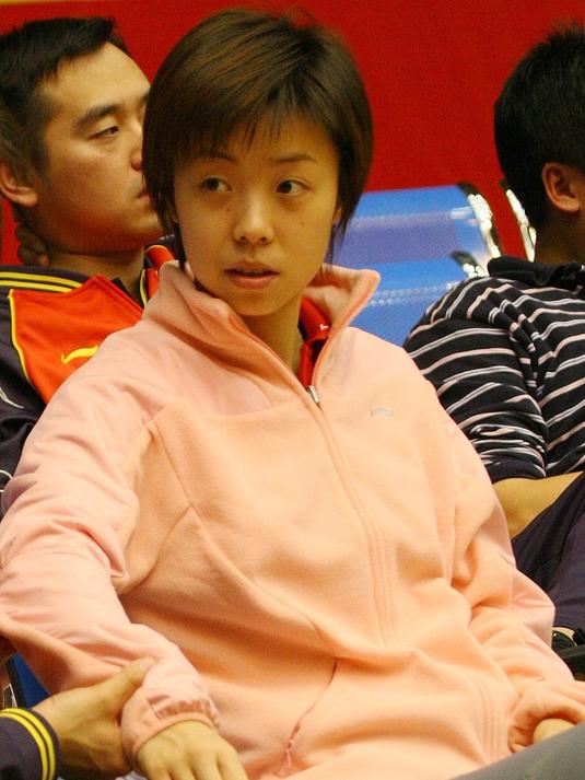 张怡宁到底有多强,连男子都不是她的对手,真不愧是大魔王!