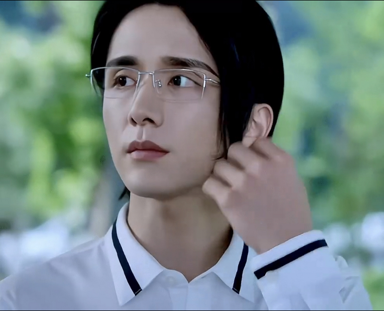 张新成演耽改被姨化,新剧光渊还被下架了,害张新成白姨化了六集,所以