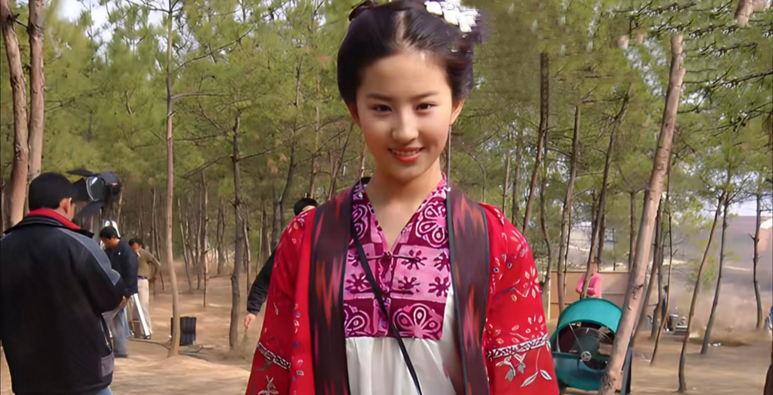 《仙剑三》刘亦菲超高清旧照,奇装异服轻松驾驭,永远为16岁的赵灵儿