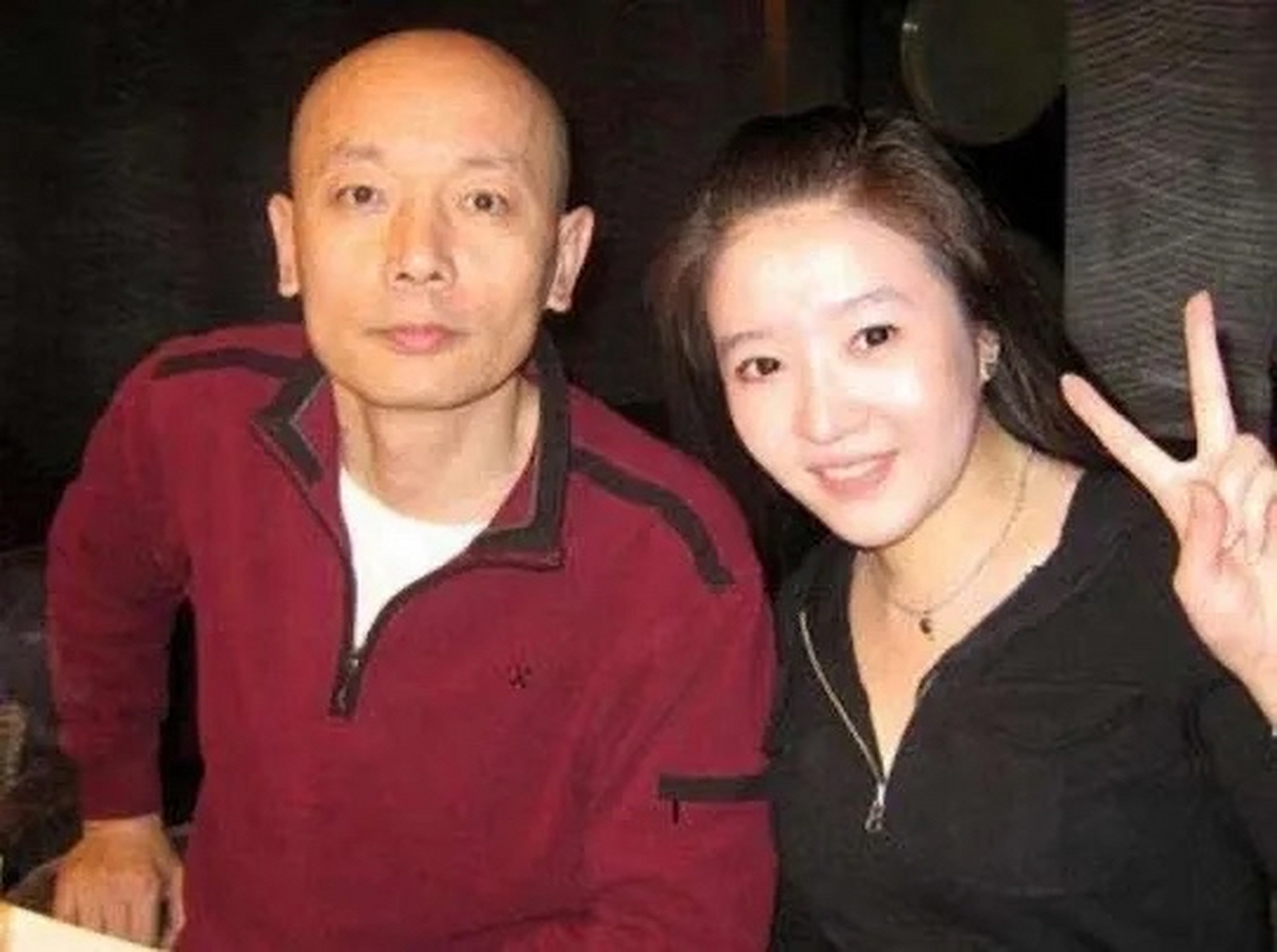 1995年,葛优的妻子贺聪不顾丈夫反对,掏出350万家底,一口气在北京三环