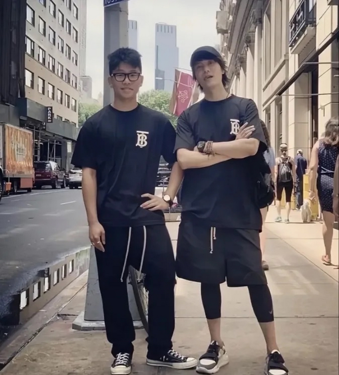 一次,李冰冰问陈坤:"我这所有接吻,拥抱,洗澡的戏,都和你拍了,我这