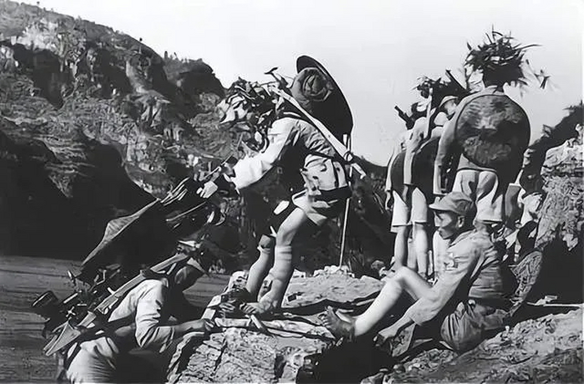 抗战时中条山会战,营长李振邦冲入敌阵,忽然他的眼睛一亮,日酋联队长