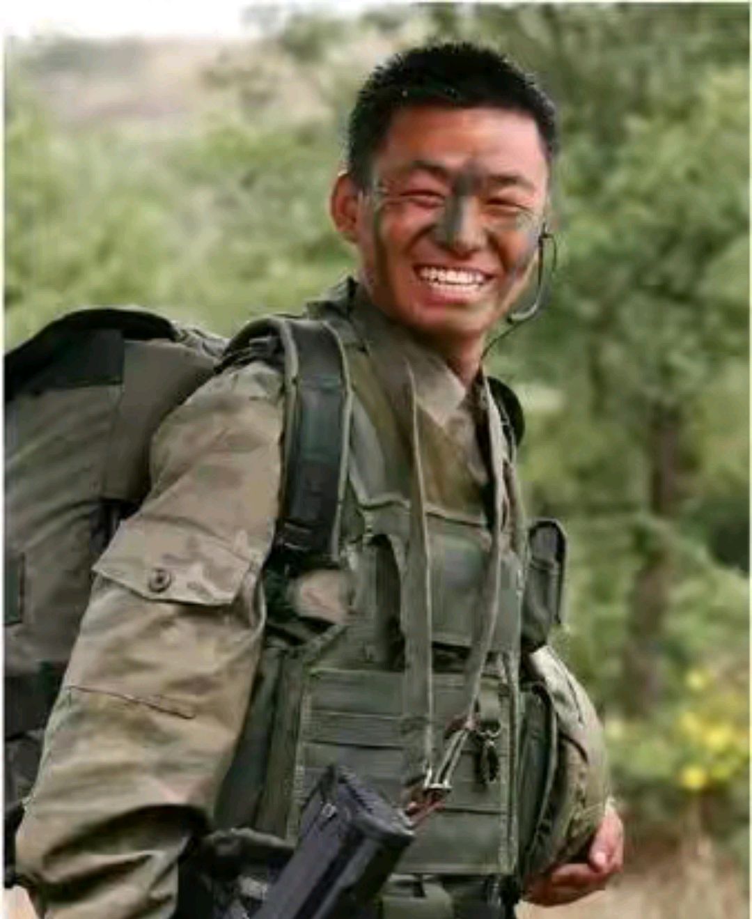《士兵突击》这部豆瓣评分9.4的电视剧,没看过,一定要去看看