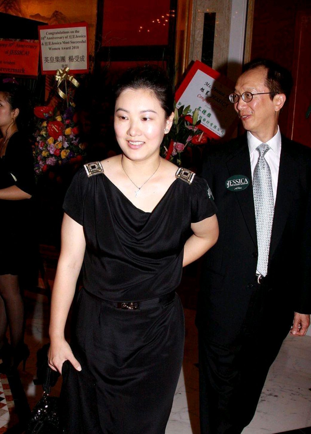 伏明霞与香港富豪梁锦松的婚姻生活揭密